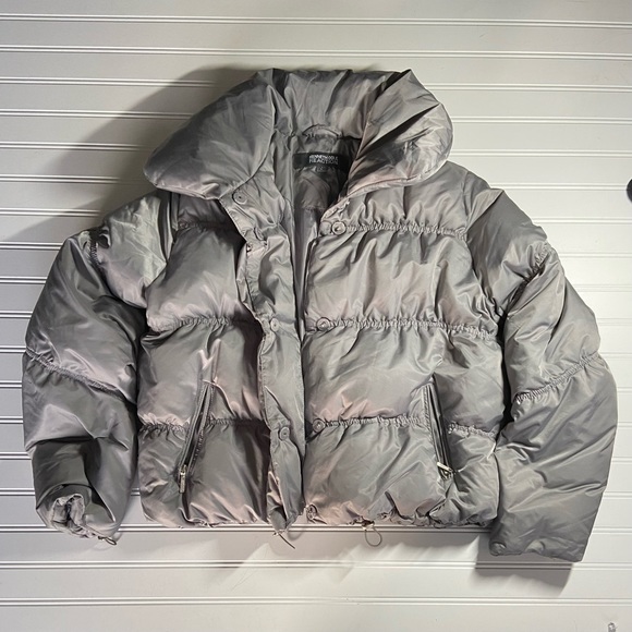 Kenneth Cole Reaction Ladies Size L Silver Gray Puffy Soft Comfy Jacket Exc Cond - Picture 3 of 9